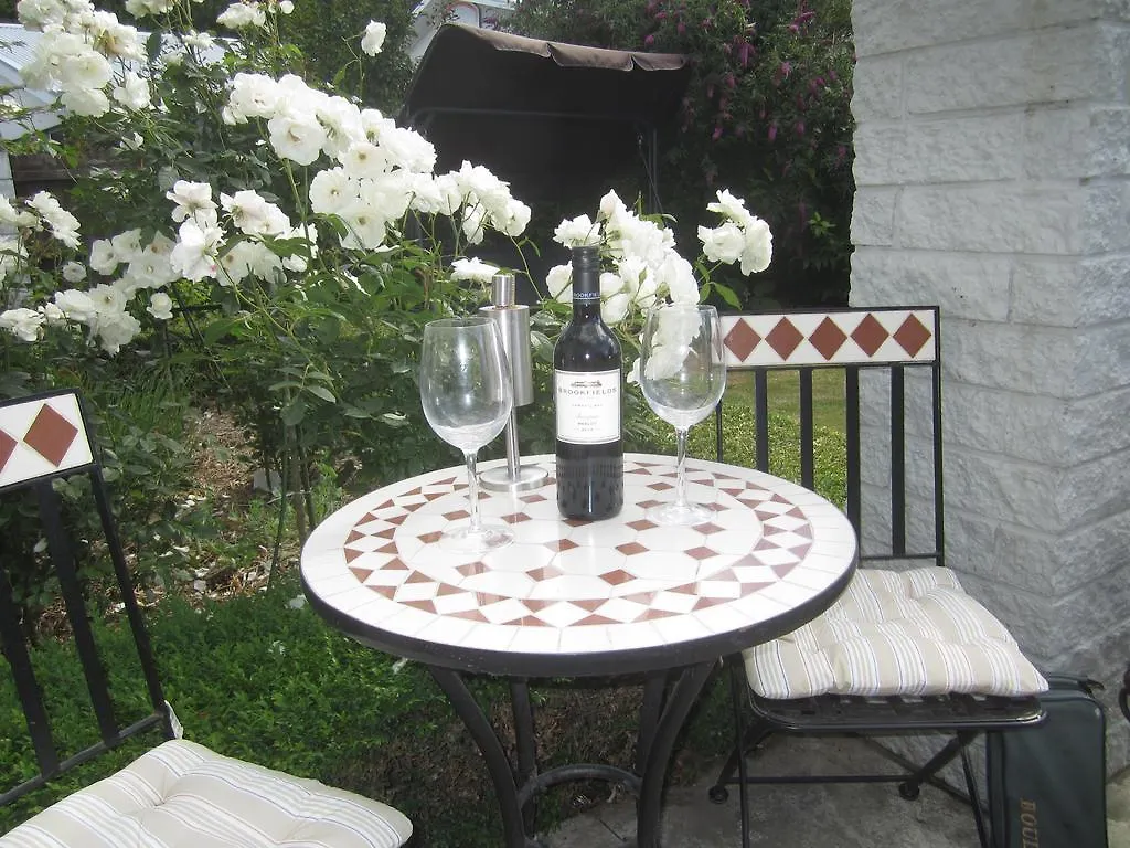 *** Bed & Breakfast Airport Guesthouse Christchurch Airport New Zealand