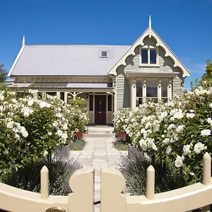 Bed & Breakfast Lilac Rose Boutique
